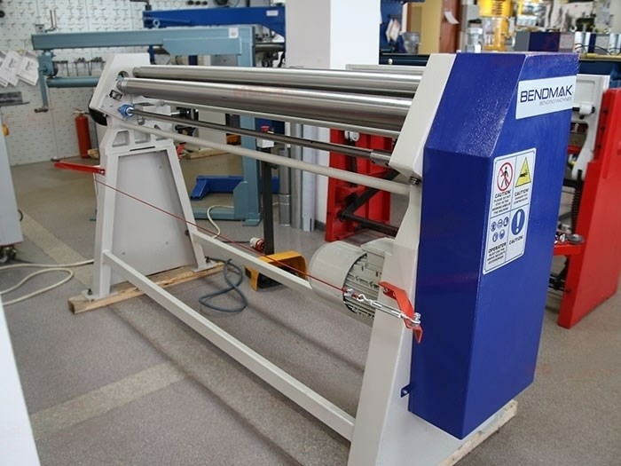 Вальцы с электроприводом Bendmak CY 70-15/1.2М