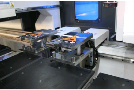 Сверлильно-присадочный станок с ЧПУ BJD LP810DL