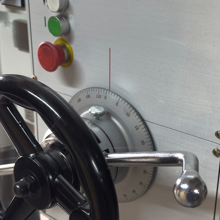 Радиально-сверлильный станок Visprom RV-32V (39000500)