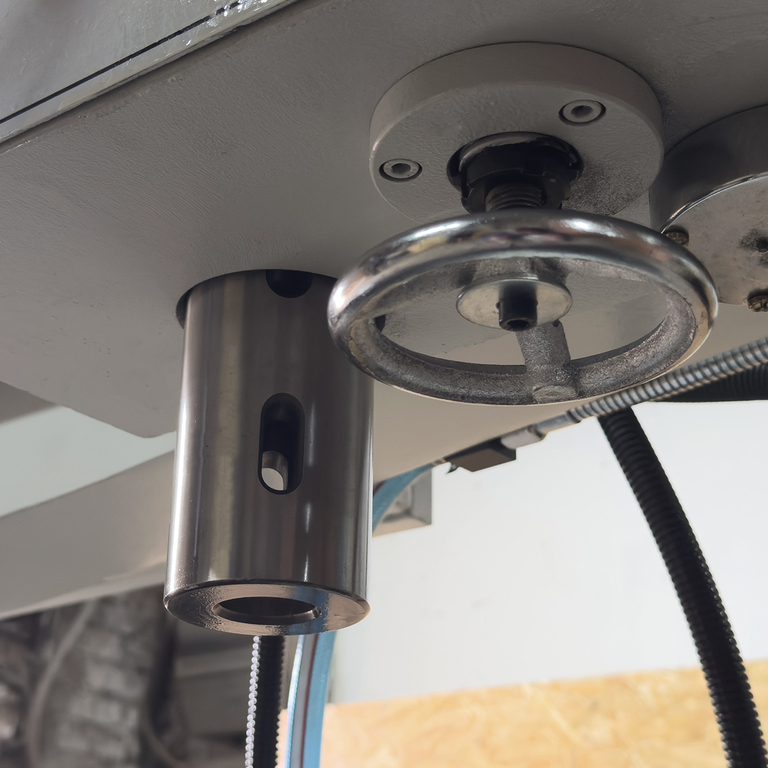 Радиально-сверлильный станок Visprom RV-32V (39000500)