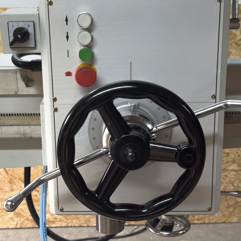 Радиально-сверлильный станок Visprom RV-32V (39000500)