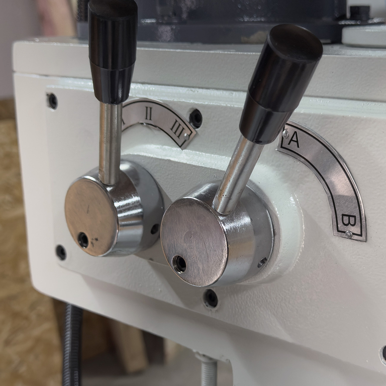 Радиально-сверлильный станок Visprom RV-32V (39000500)