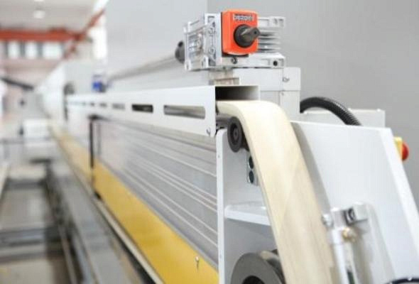 Автоматический кромкооблицовочный станок Nanxing NB8PСHGM-PC