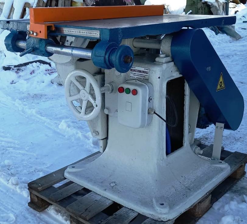 Круглопильный станок Ц6-2 б/у