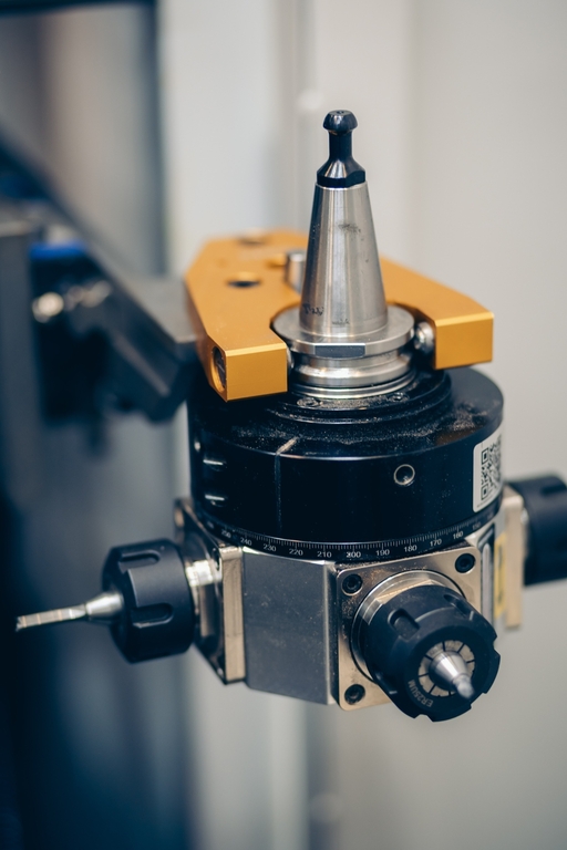 Сверлильно-присадочный станок с ЧПУ HOLD HB611GKH6FX