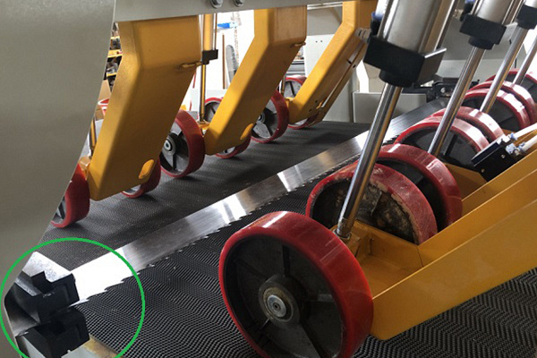 Станок ленточно-делительный HIGH POINT HP-1300