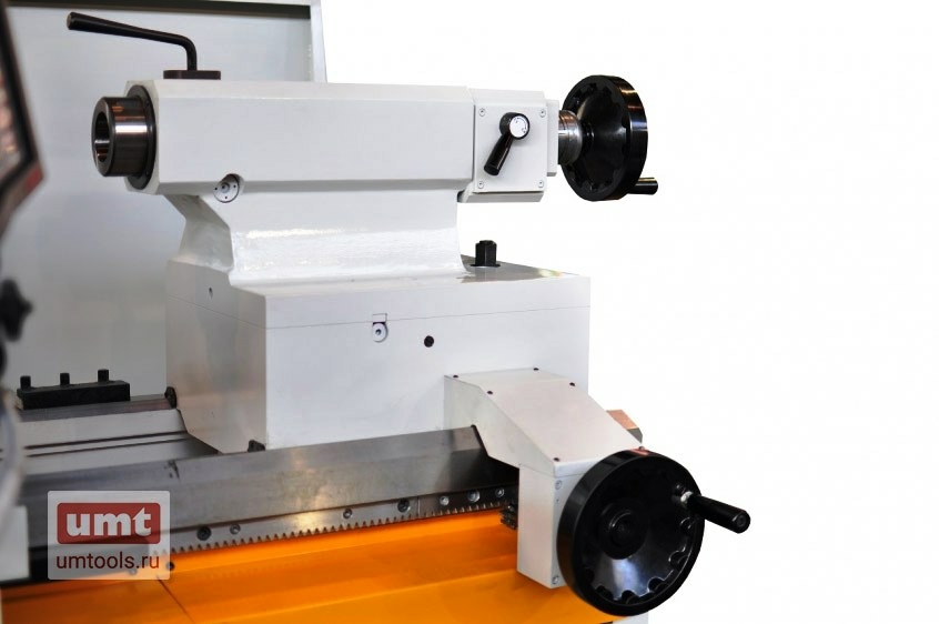 Универсальный токарно-винторезный станок Zmm Bulgaria Sliven C10TS.10
