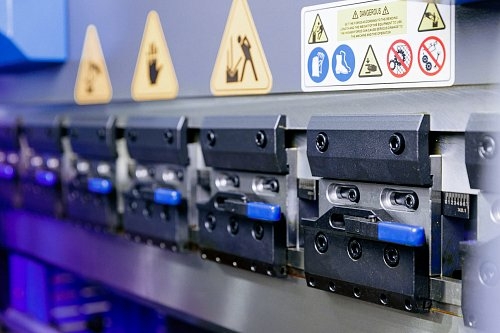 Листогибочный пресс с ЧПУ MetalTec HBС 110/2500 4+1 ЧПУ МТ-15