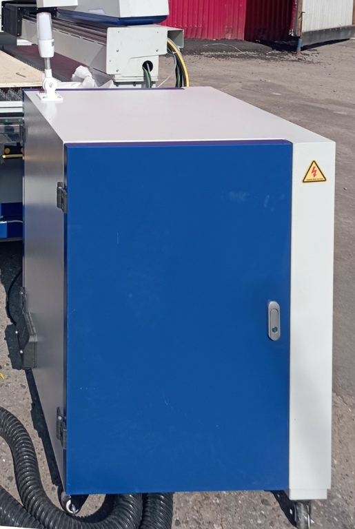 Оптоволоконный лазерный станок для резки металла Ltt 3015B (1000)