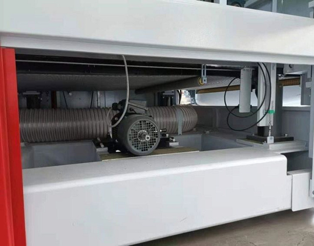 Калибровально-шлифовальный станок с электронными сегментными утюжками Motimac WT RRHG 1300