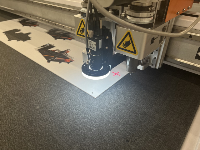 Многофункциональный планшетно-режущий плоттер Filato DIGICUT 1625 B33