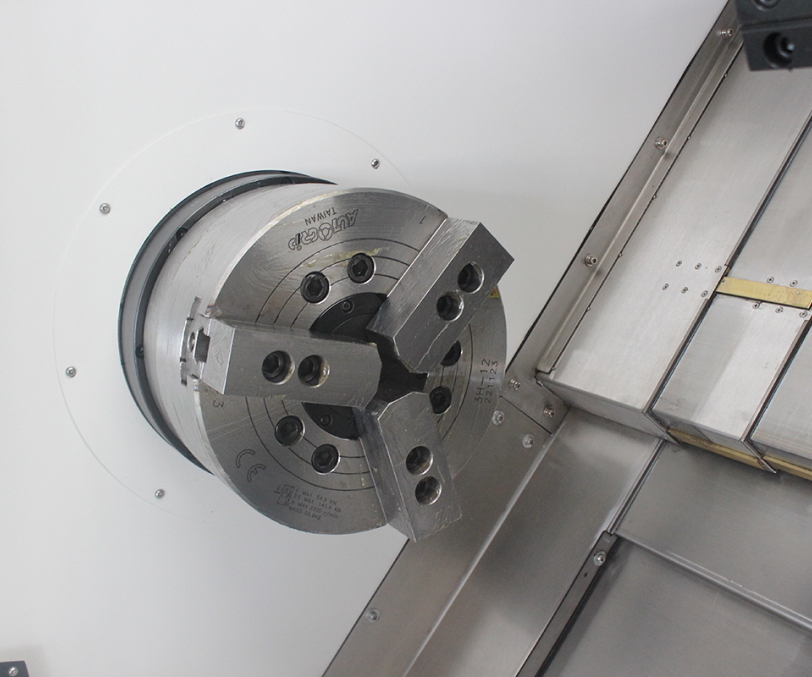 Горизонтальные токарные станки MetalCraft TCK70D-1500 c ЧПУ Fаnuс  (TCK70D-1500.F15/18,5.A2-8.12K.254T)