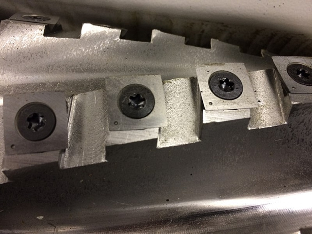 Рейсмусовый станок со спиральным валом и электроподъемом стола EcoWood МВ 108WМ