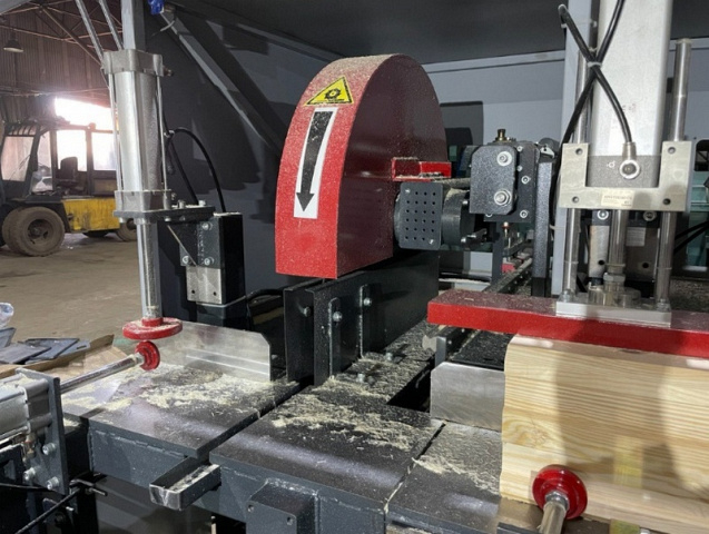 Станок для выборки чашек в строительном брусе IRONMAC BLOX 4x4-250 (250x250)