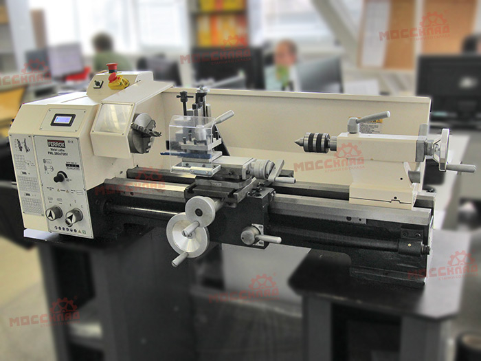 Токарный станок FML 280х700  в полной комплектации