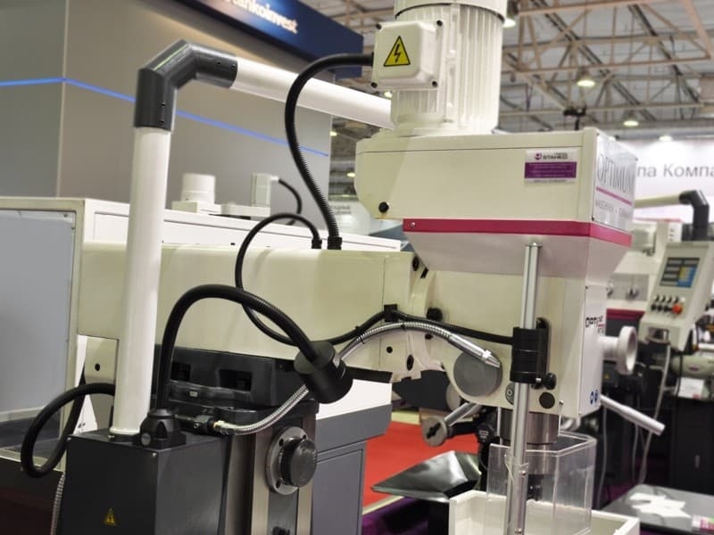 Универсально-фрезерный станок Optimum МТ50