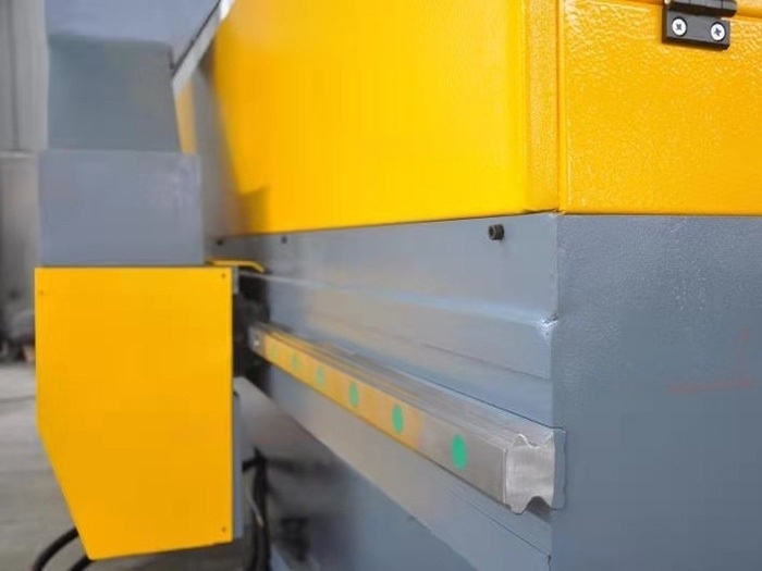 Сверлильный станок PLD2016 с ЧПУ