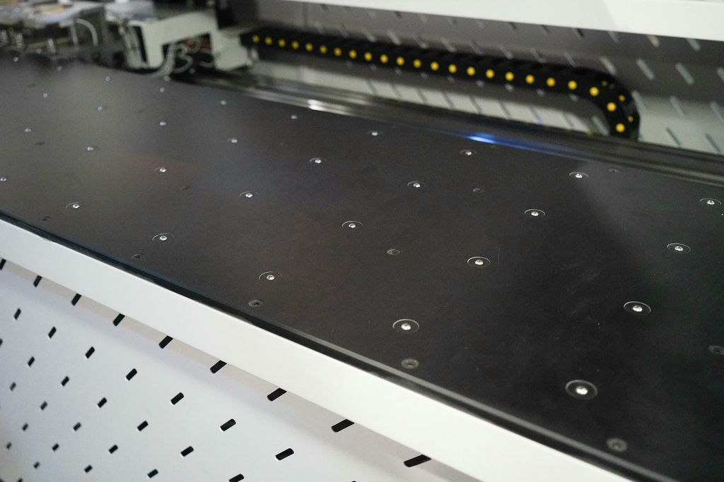 Сверлильно-присадочный центр с ЧПУ JIYU CD-612B