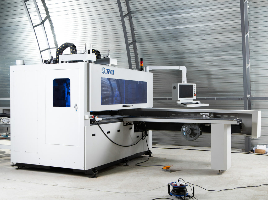 Сверлильно-присадочный центр с ЧПУ JIYU CD-612B