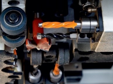 Сверлильно-присадочный центр с ЧПУ JIYU CD-612S