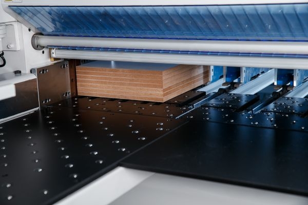 Форматно-раскроечный центр KDT KS-843D