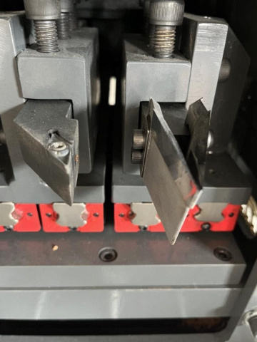 5-осевой токарный центр с ЧПУ Beaver Future