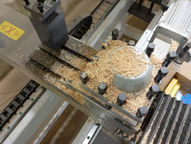 Токарный станок с ЧПУ с автоматической сменой инструмента ECOWOOD 12D2