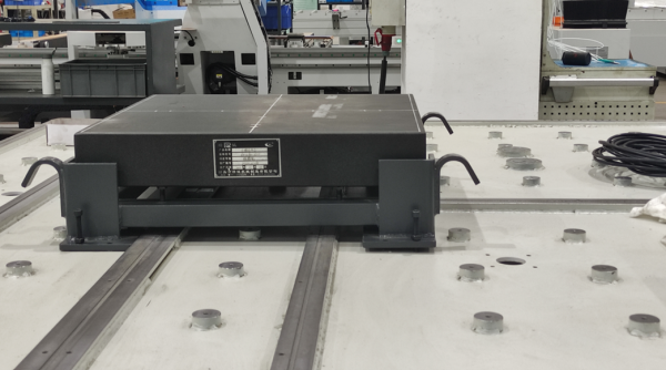 Обрабатывающий центр с ЧПУ KDT KN-3409L