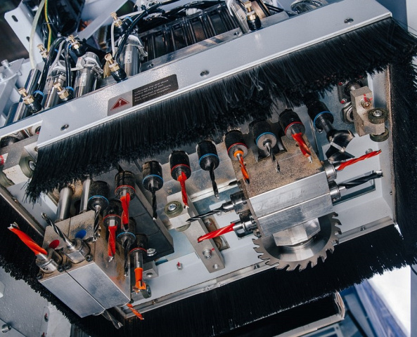 Сверлильно-присадочный центр с ЧПУ Beaver SWIFT Turbo PRO 1200-3HE