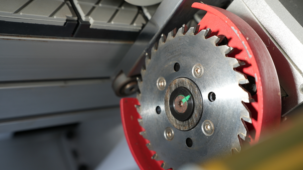 Кромкооблицовочный автоматический станок ALTESA ADVANTAGE 5000 EVO