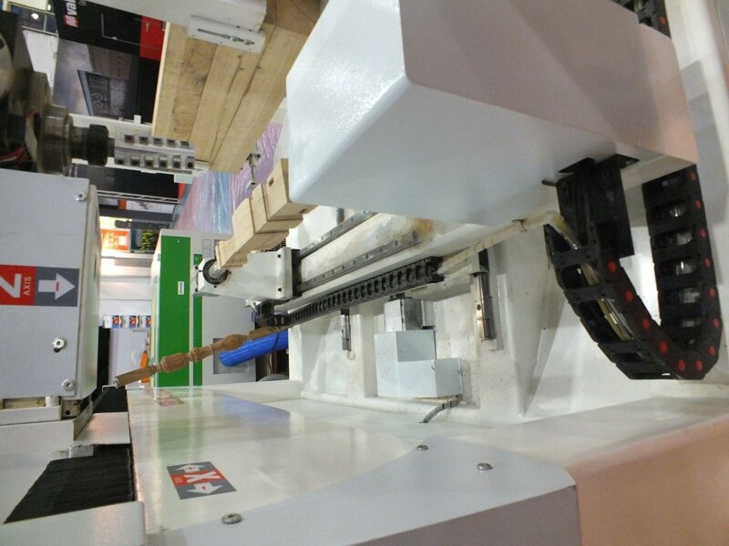 Токарно-фрезерный автоматический станок с чпу Ltt 1320