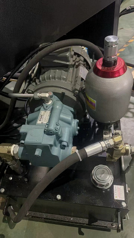 Токарно-фрезерные обрабатывающие центры с осью B SPITZEN H