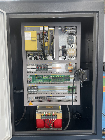 Токарно-фрезерный обрабатывающий центр IRONMAC ITX-MY PRO