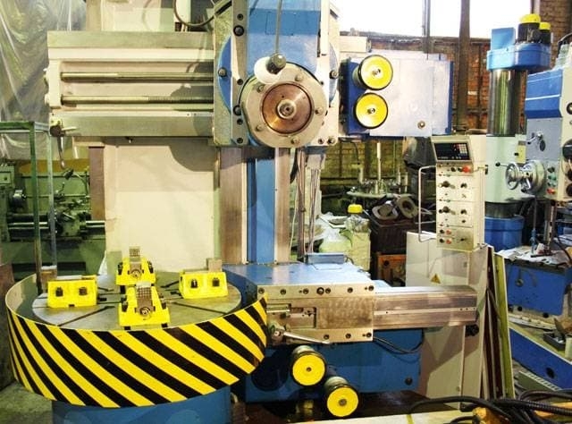 Токарно карусельный станок 1512