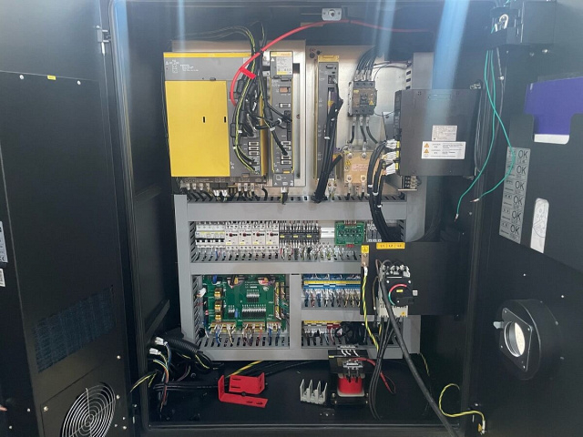 Токарные обрабатывающие центры SKMC SL2000М