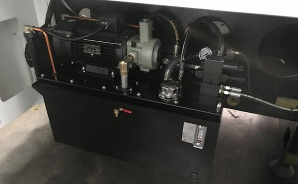 Токарные станки с наклонной станиной с ЧПУ IRONMAC ITX-408 HCNC