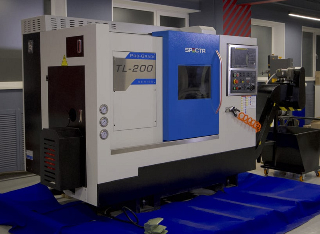 Токарный станок с наклонной станиной с ЧПУ SPECTR TL-200