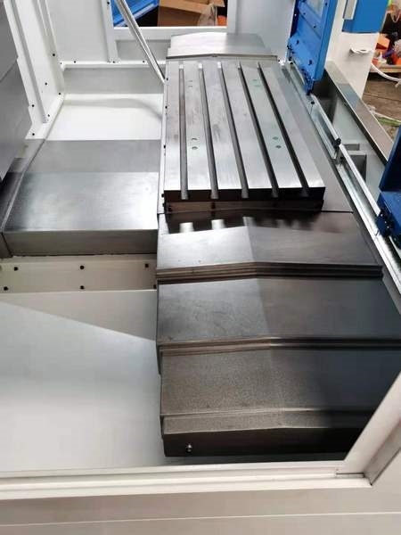 Вертикальный обрабатывающий центр с ЧПУ MetalTec TOPMILL 800S