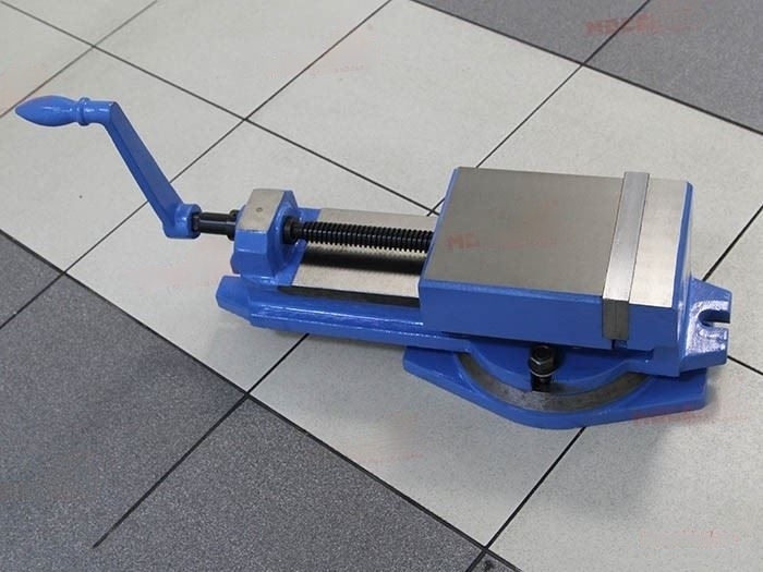 Станочные тиски TQC 6