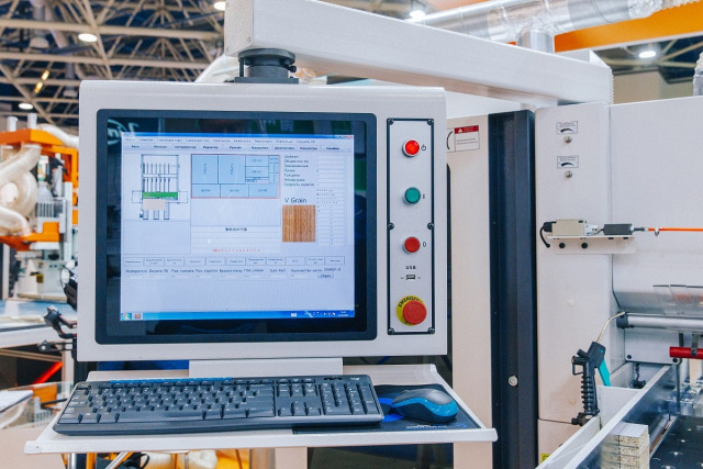 Форматно-раскроечный центр с ЧПУ Filato HP 330G