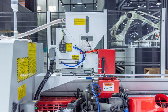 Автоматический кромкооблицовочный станок Nanxing NB860EC