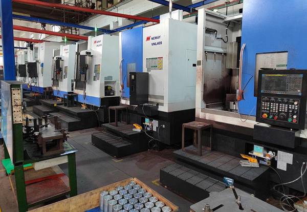 Вертикальный токарный станок с ЧПУ KVT80