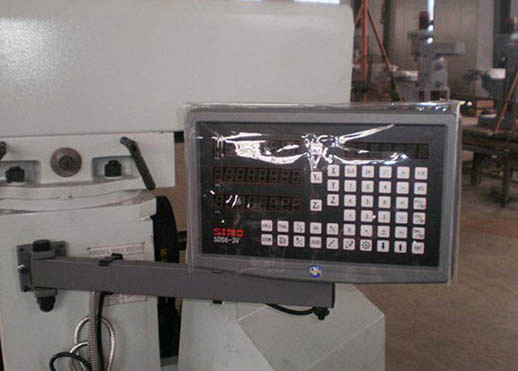 Токарный станок DMTG CW62100E