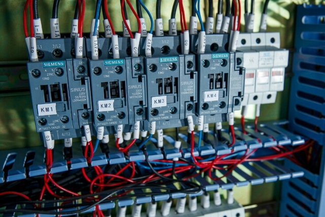 Универсальные обрабатывающие центры с ЧПУ Beaver UNIVERSAL-L