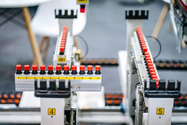 Сверлильно-присадочный станок с ЧПУ Nanxing NDC402M