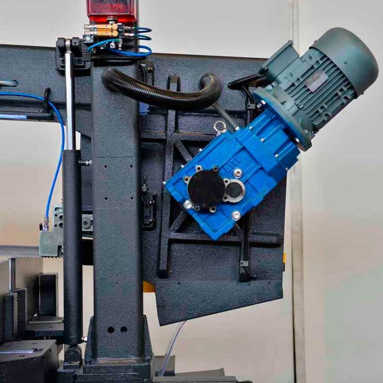 Ленточнопильный станок Beka-Mak BMSO 360CGH NC