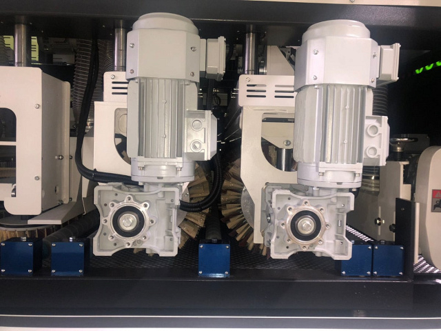 Рельефно-шлифовальные станки EcoWood EXCELLENT 1000 T6B, 1300T6B