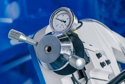 Ручной ленточнопильный станок MetalTec BS 270 FH