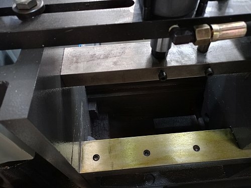 Ленточнопильный станок MetalTec MBS 330/50 CH (угол 90°)