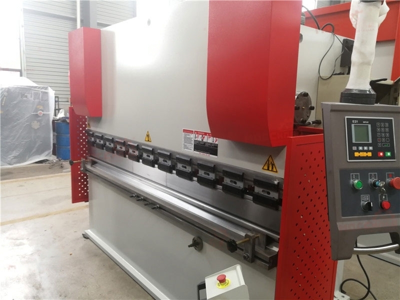 Вертикальный листогибочный пресс WC67Y-80T/2500